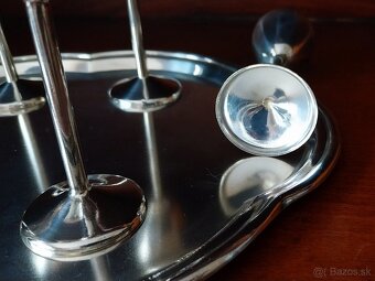 poháre na stopke s táckou - 2