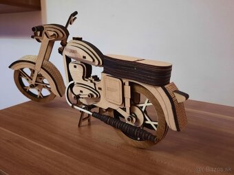 Motorka z dreva - 2