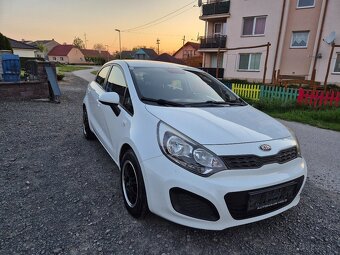 Kia rio - 2