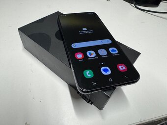 Samsung Galaxy S22 – čierny - 2