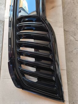 Škoda Octavia 3 facelift maska chladiča 5E0 Octavia 3 lift - 2