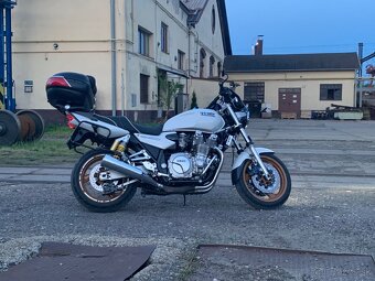 Predám Yamaha xjr1300 - 2
