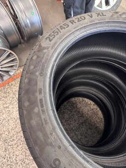 Pneunatiky 255/45 R20 - 2