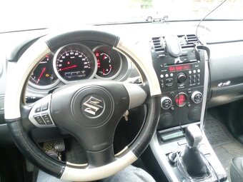 Suzuki Grand Vitar 1,6 benzín,16V,4x4 - 2
