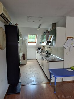 Prenajmem 3i veľký byt - 2