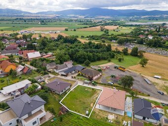 Na predaj stavebný pozemok - 2