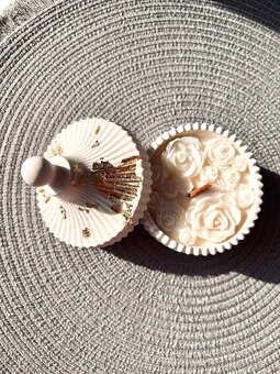 Sviečka-šperkovnica - 2