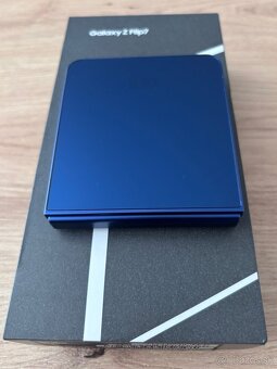 SAMSUNG GALAXY Z FLIP 7 - 2
