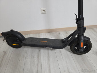 Elektrická kolobežka Segway eKickScooter F2 E - 2