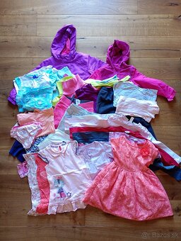 Balik oblečenia veľ.110(32 ks) pre dievča,  - pošta GRÁTIS - 2