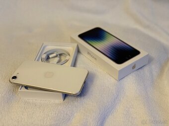 Apple iPhone SE (2022) 128 GB - 2