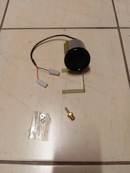 Hodiny tlaku turba - 2