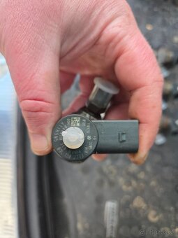 Vstrekovacie trysky 2.0 tdi CFGB - - 2