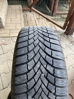 Zimné Bridgestone 205/45 r16 - 2