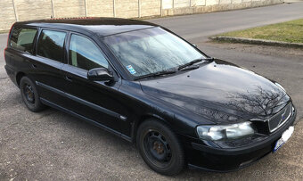 Volvo V-70 - 2