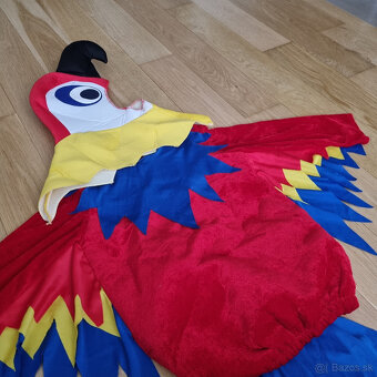 Kostýmy na karneval - Papagáj, delfín - 2