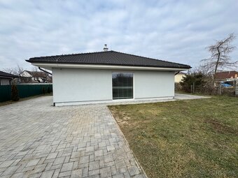- moderný 4-izbový bungalov s terasou – Moravany nad Váhom - 2