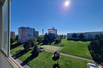 PREDAJ, 4-izbový byt po kompletnej rekonštrukcii v Poprade – - 2