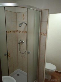 Prenajmem 1izbovy byt vo Zvolene lokalita Záhonok - 2