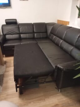 Čierny kožený gauč - 2