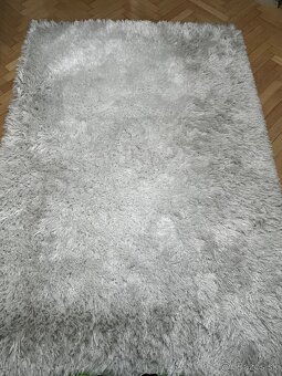 Novel,vysoký ,hustý vlas, biely so strieborný - 2