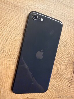 iPhone SE 2020 64 GB - 2