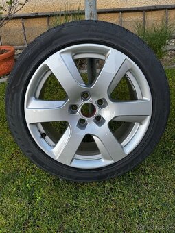 Predám originálnu sadu diskov AUDI + pneu 225/45 R17 - 2
