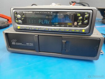 Autoradio Pioneer KEH8400R CD - 2