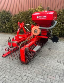 Sejačka na trávu - 2