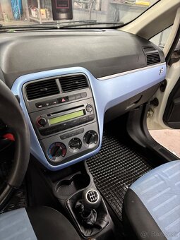 Fiat Grande Punto - 2