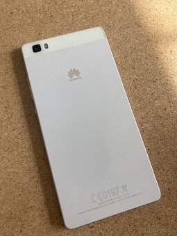 Huawei telefon P8 lite - 2