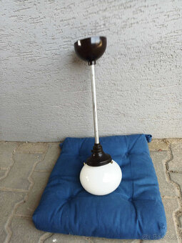Predám bakelitovú lampu s mliečnym sklom - 2
