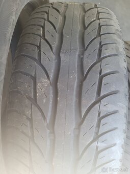 Letné pneumatiky 235/60 r18 uniroyal rainexpert - 2