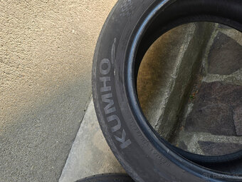 Kumho Ecsta HS51 215/55 R17 - 2