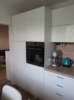 Prenájom 3 izbového bytu s klimtizáciou v Dúbravke - 2