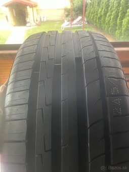 Pneu 245/40R19 - 2
