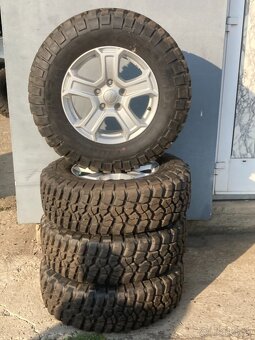 ALU kola JEEP WRANGLER JL JK R17x7 + 5 PNEU - 2