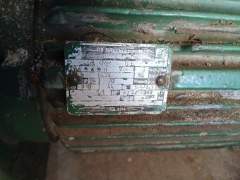 Elektromotor z prevodovkou - 2