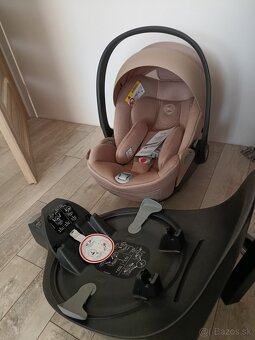 Autosedačka Cybex Cloud T I- size + základňa Cybex - 2