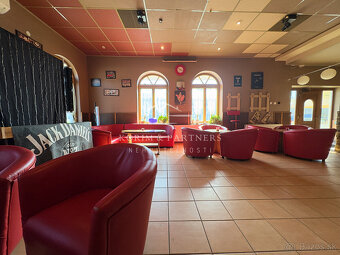 Fungujúci BAR pri hlavnej ceste, Imeľ - 2