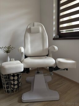 Hydraulické pedikérske kreslo - 2