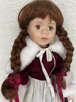 Vianocna 50 cm velka zimna babika porcelanka zamatove saty - 2