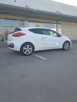 Predám s malým nájazdom 82000 km - 2