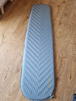 Predám 2 karimatky Thermarest Trail Lite R - 2