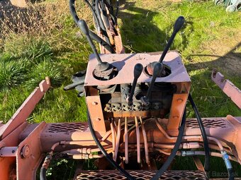 Podkop 4- pákový UNC, Locust - 2