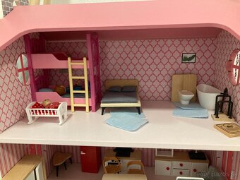 Detsky dreveny domcek - 2