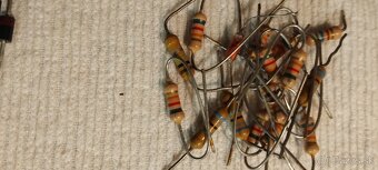 elektronické súčiastky - 2