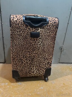 Cestovný kufor stredný - 2