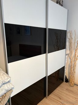 Šatníková skriňa - 2