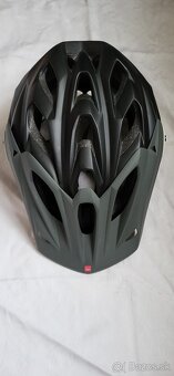 Cyklisticka prilba - 2